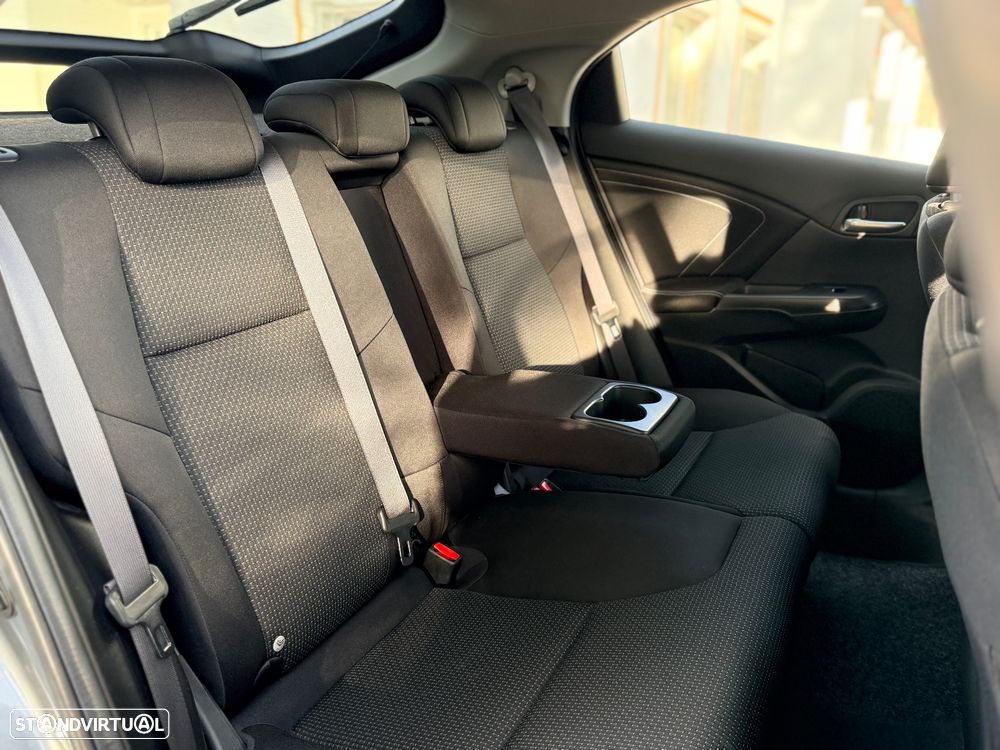 Honda Civic 1.6 i-DTEC Elegance Connect Navi - 29