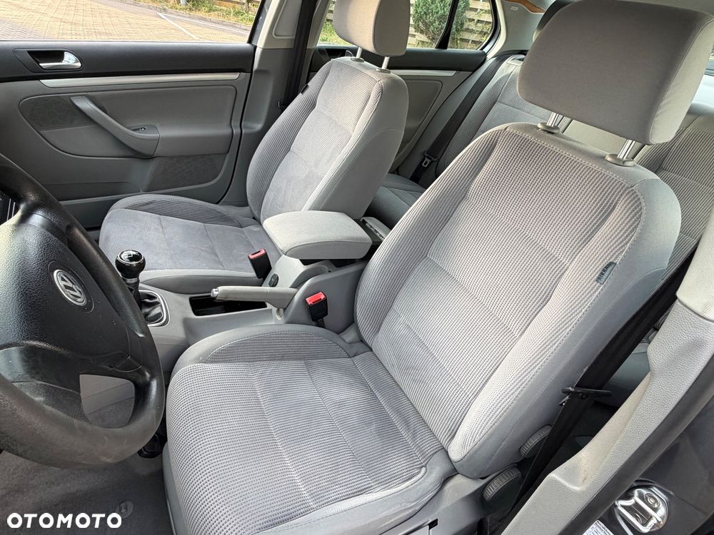 Volkswagen Jetta 1.6 Comfortline - 6