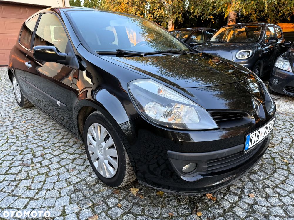 Renault Clio - 10