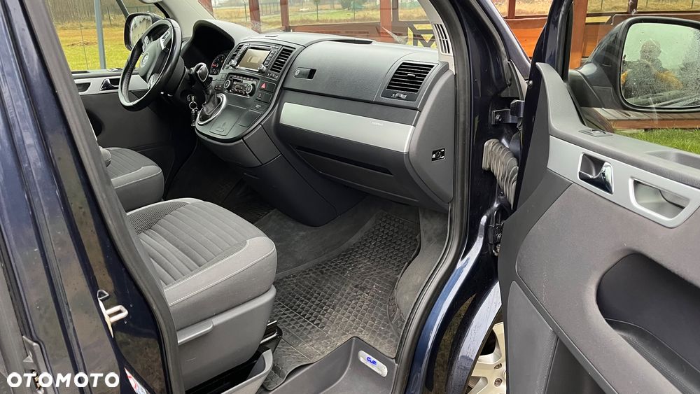 Volkswagen Multivan - 14