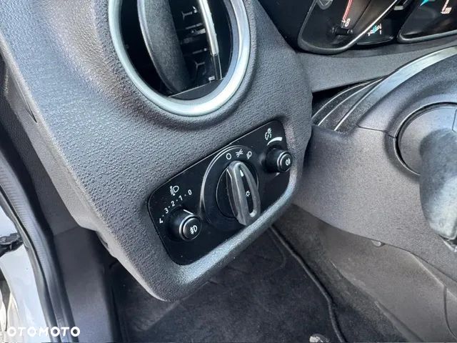 Ford Fiesta - 11