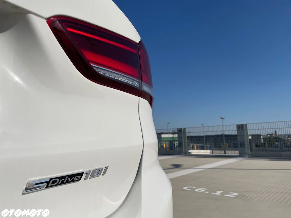 BMW X1 sDrive18i Business Edition - 24