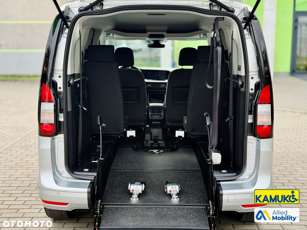 Ford Tourneo Connect 1.5 EcoBoost Titanium - 12
