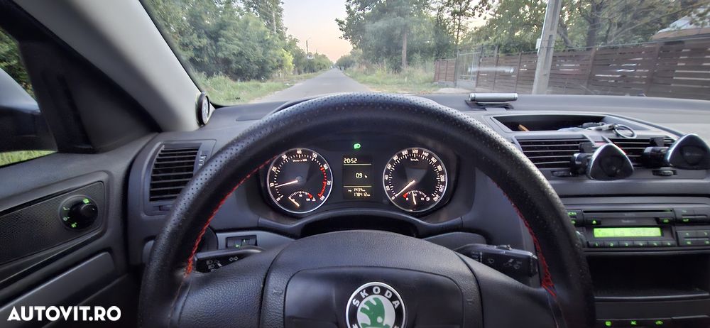 Skoda Octavia 1.4 - 19