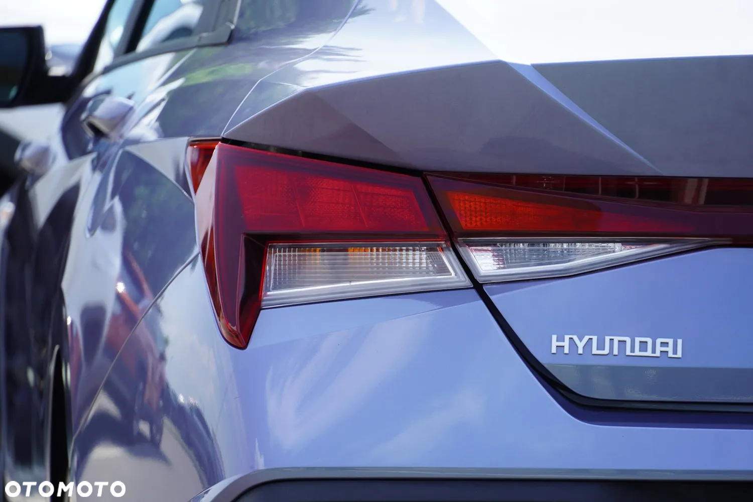 Hyundai Elantra 1.6 Modern - 31