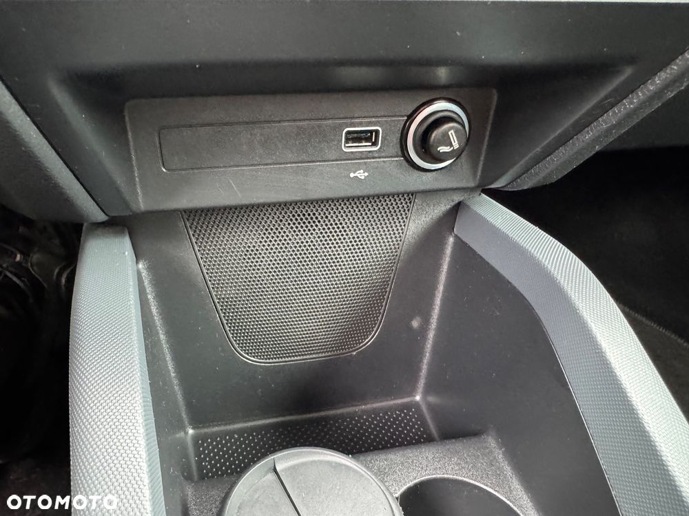 Skoda Fabia 1.0 MPI Clever - 26