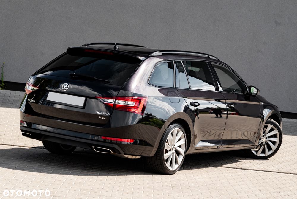 Skoda Superb 2.0 TSI 4x4 DSG Sportline - 8