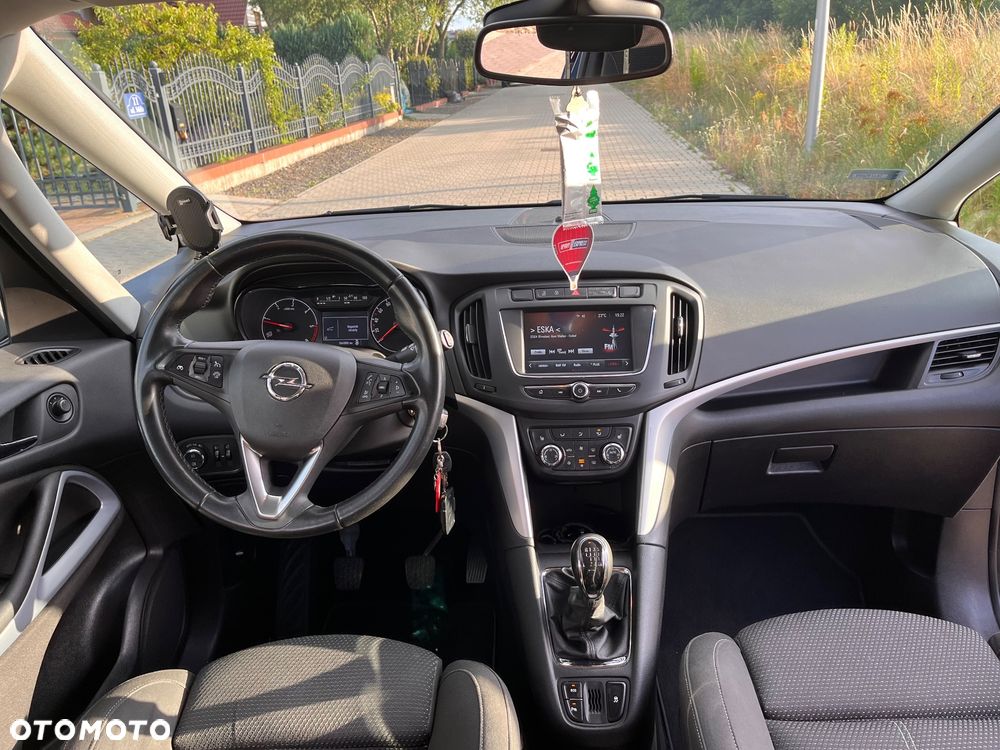 Opel Zafira - 11