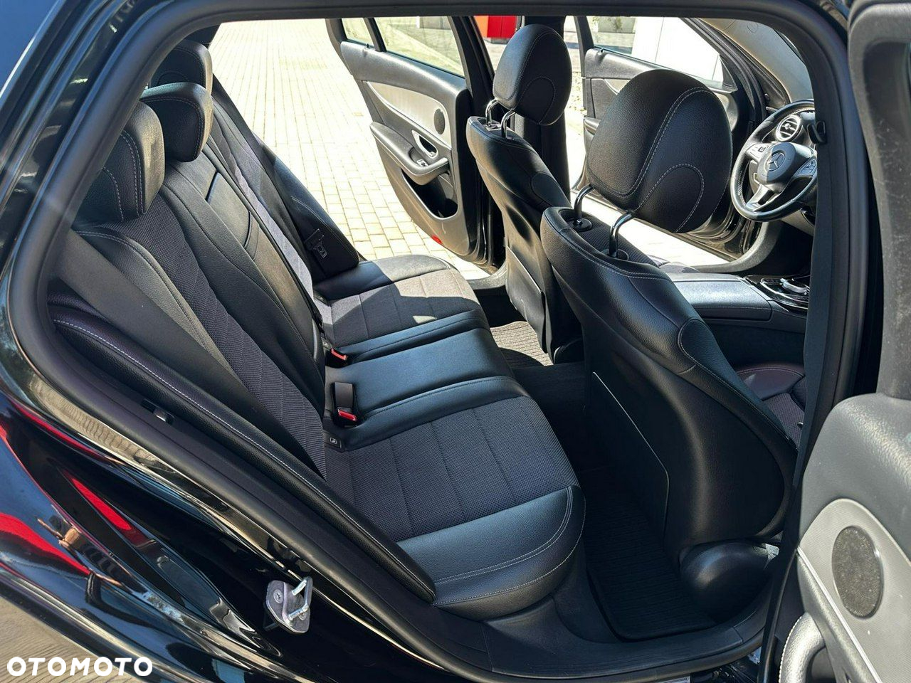 Mercedes-Benz Klasa E 200 T 9G-TRONIC Avantgarde - 13