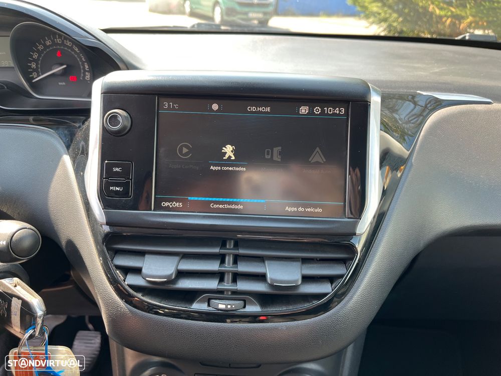 Peugeot 208 1.2 PureTech Signature - 36