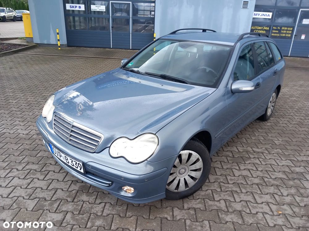 Mercedes-Benz Klasa C 180 Kompressor Automatik Classic Sport Edition - 4
