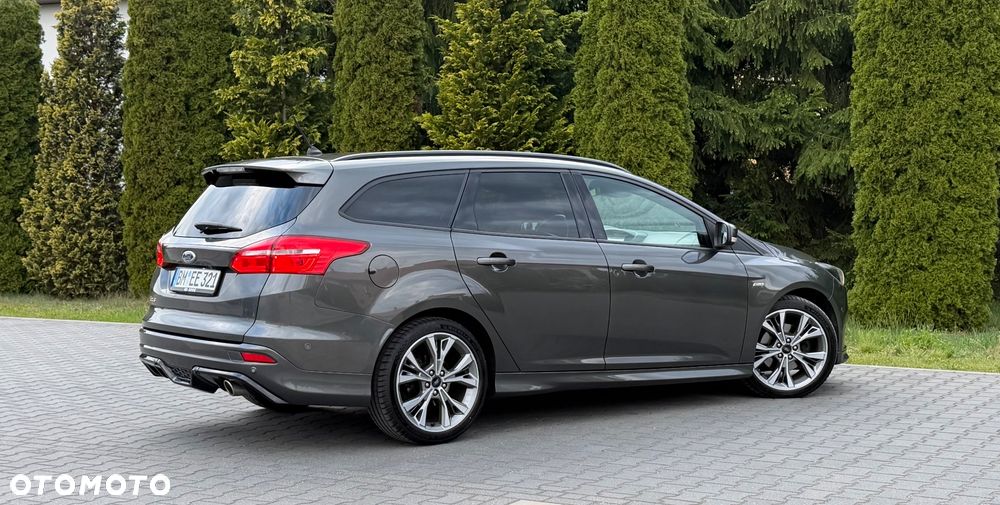 Ford Focus - 17