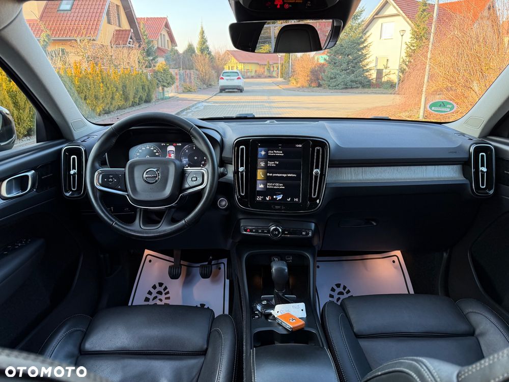 Volvo XC 40 D3 Momentum - 25