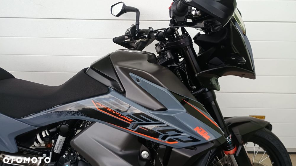 KTM Adventure 890 - 28