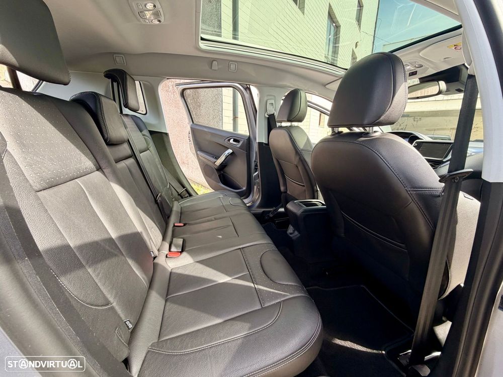 Peugeot 2008 1.2 PureTech Allure Pack - 38