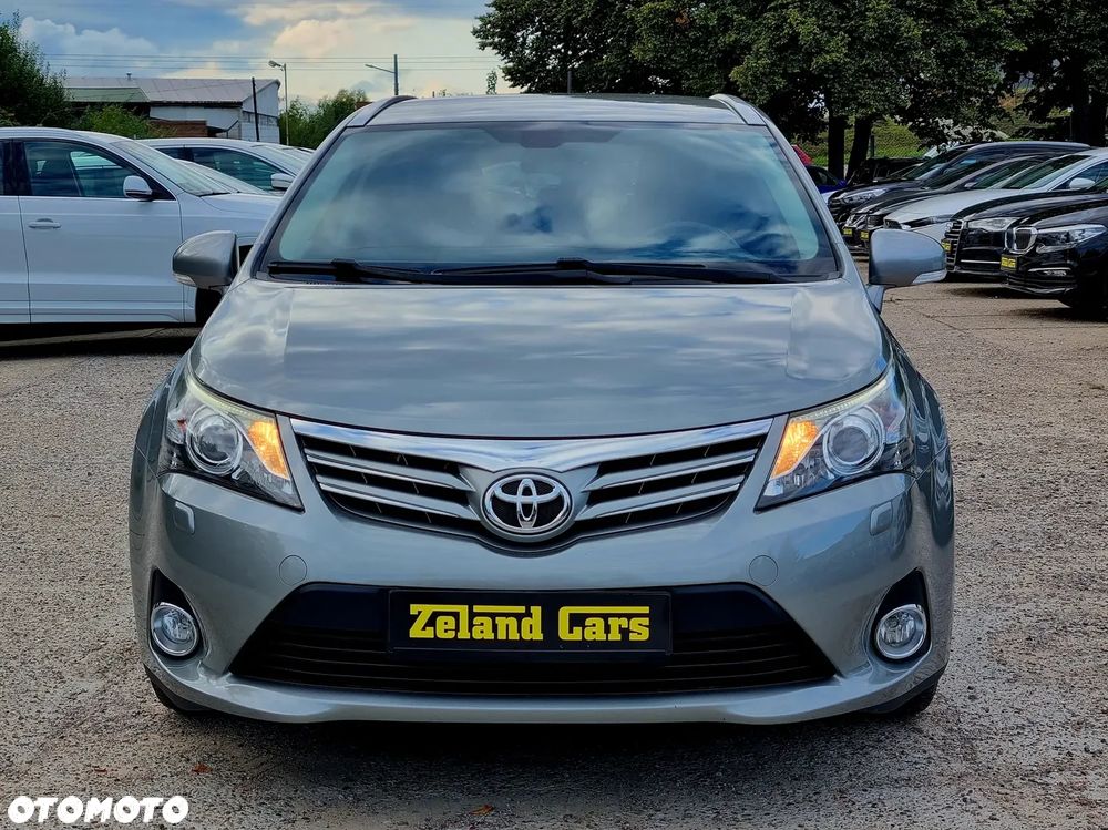 Toyota Avensis 1.8 Premium - 2