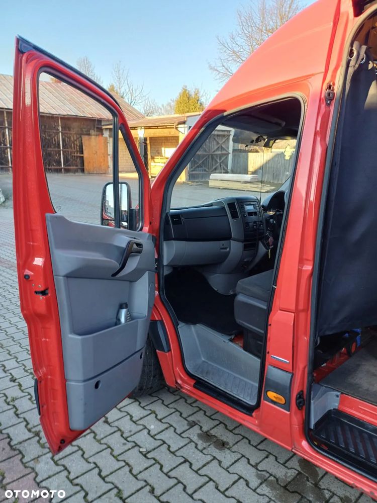 Mercedes-Benz Sprinter LWB - 6