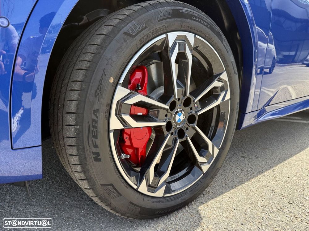 BMW iX2 eDrive20 Pack Desportivo M Pro - 12
