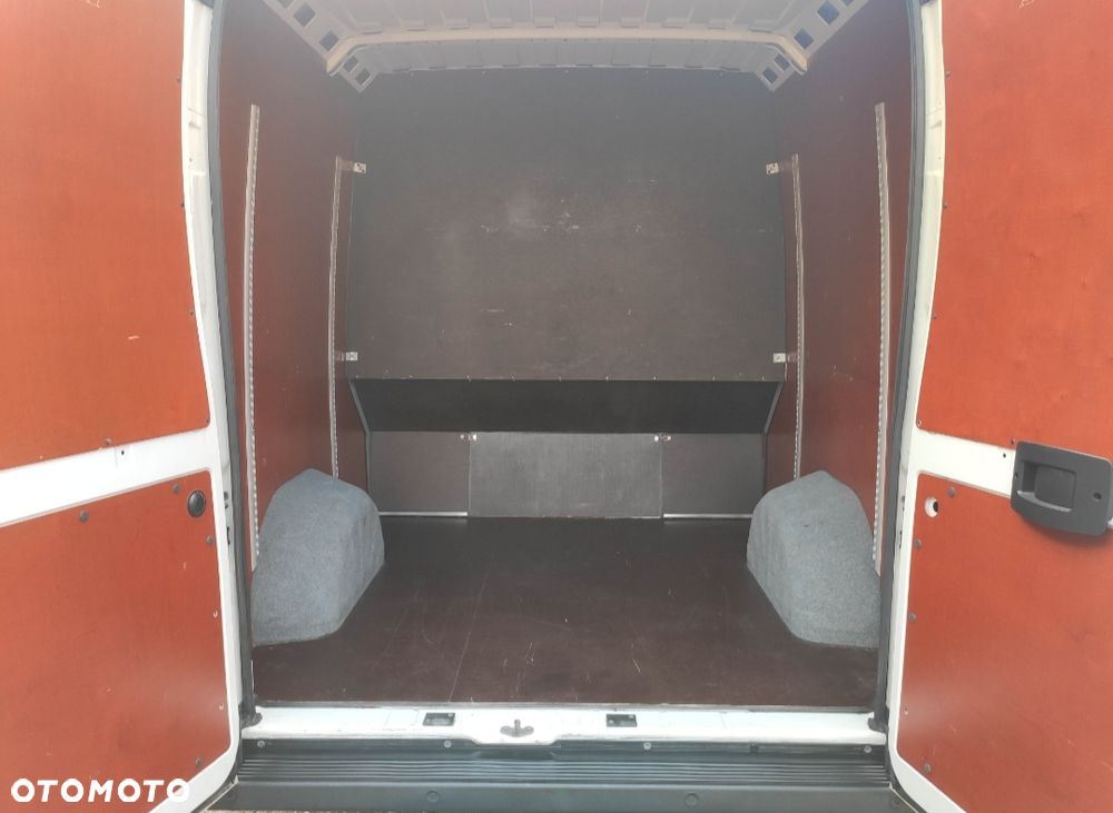 Peugeot Boxer 9 osób L3H2 - 5
