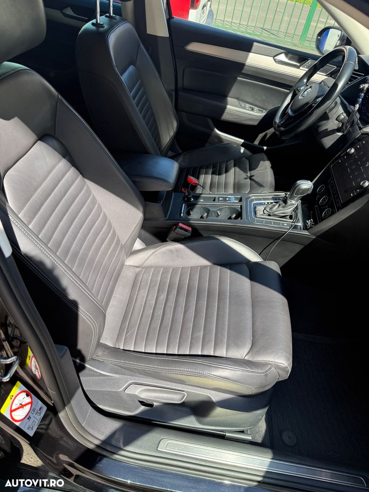 Volkswagen Passat 2.0 TDI DSG 4Motion R Executive - 14