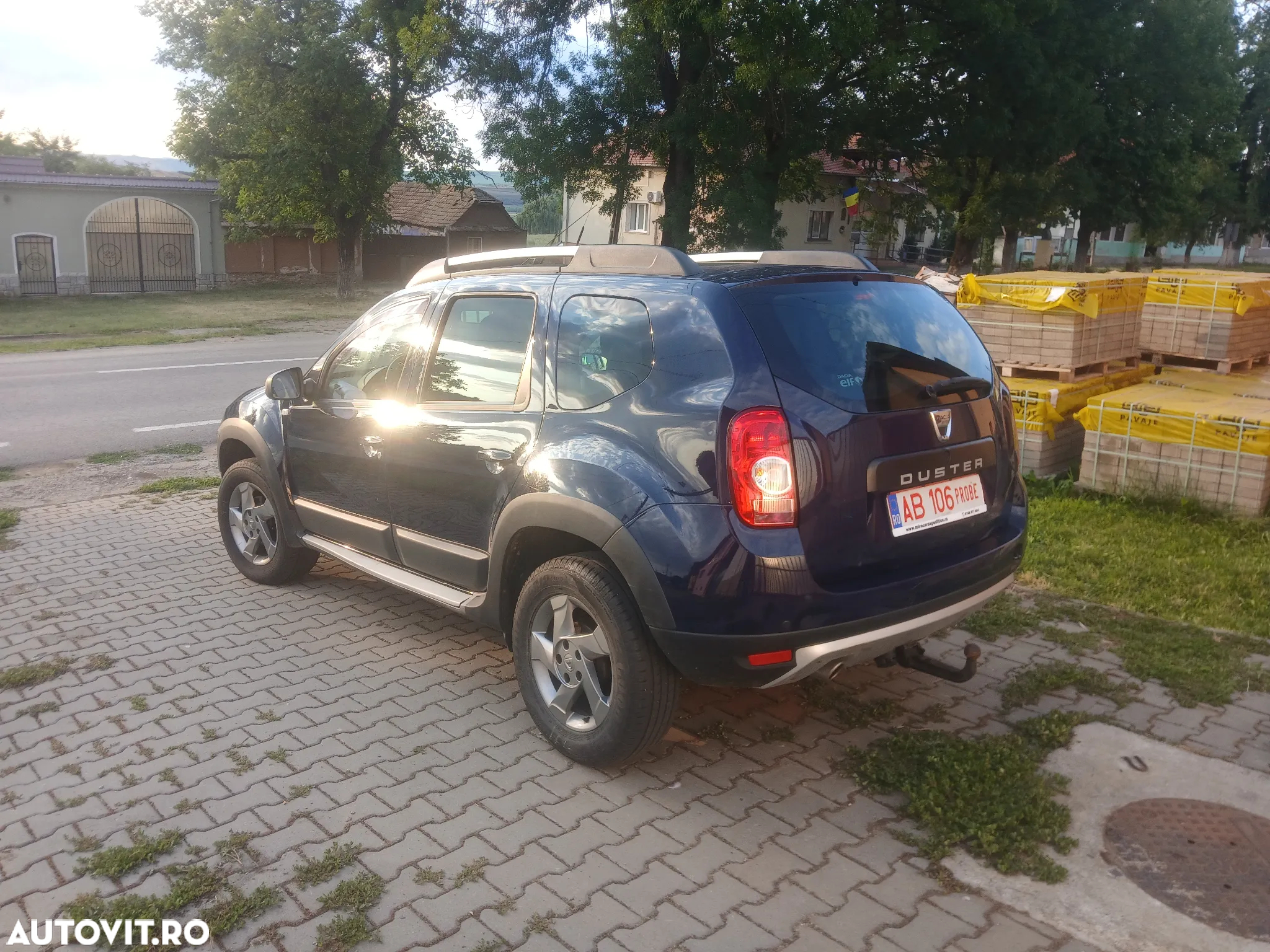 Dacia Duster 1.5 dCi 4x4 Laureate - 4