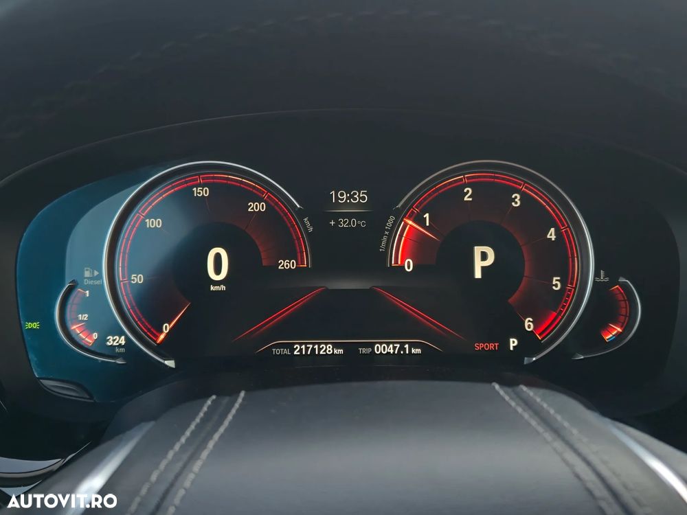 BMW Seria 5 520d Aut. Luxury Line - 11