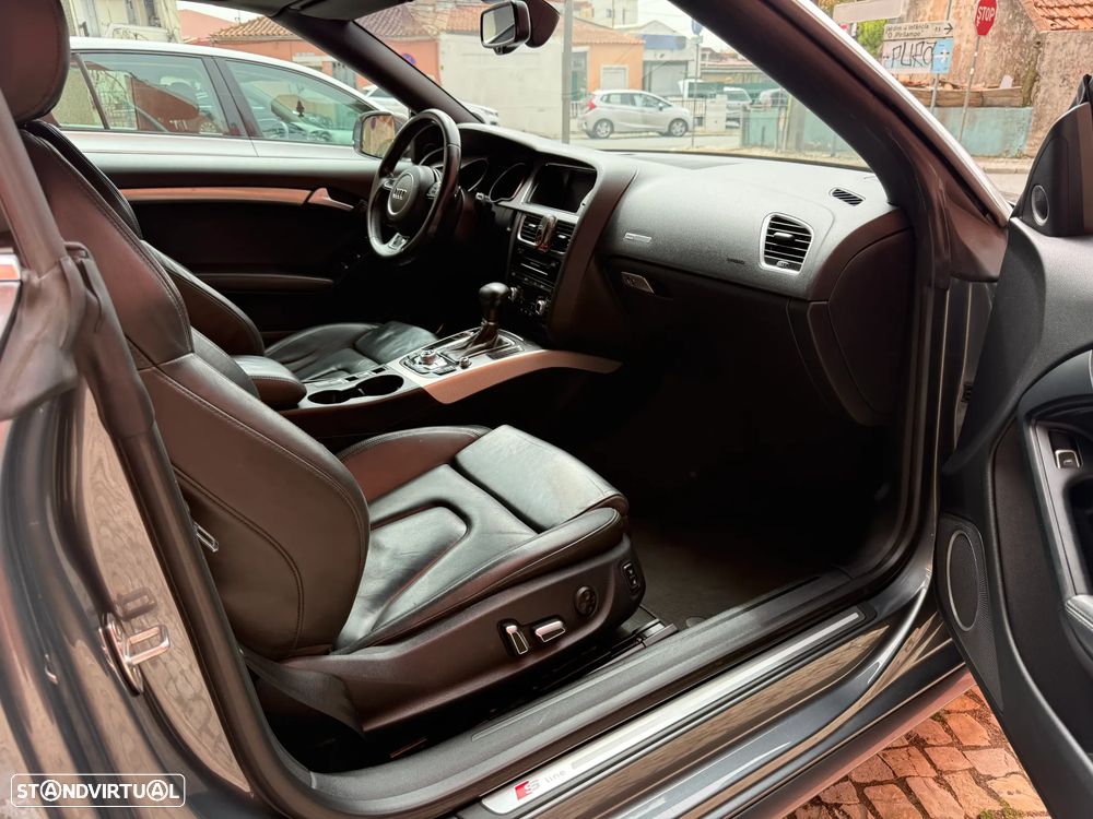Audi A5 Cabrio 2.0 TDi Multitronic S-line - 10