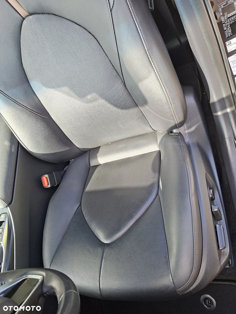 Toyota Camry - 29