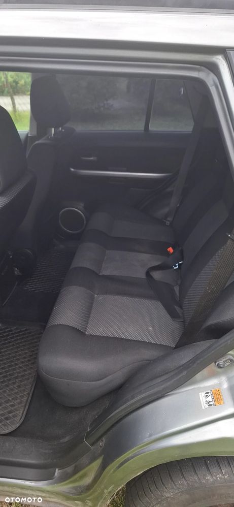 Suzuki Grand Vitara 1.9 DDiS - 10