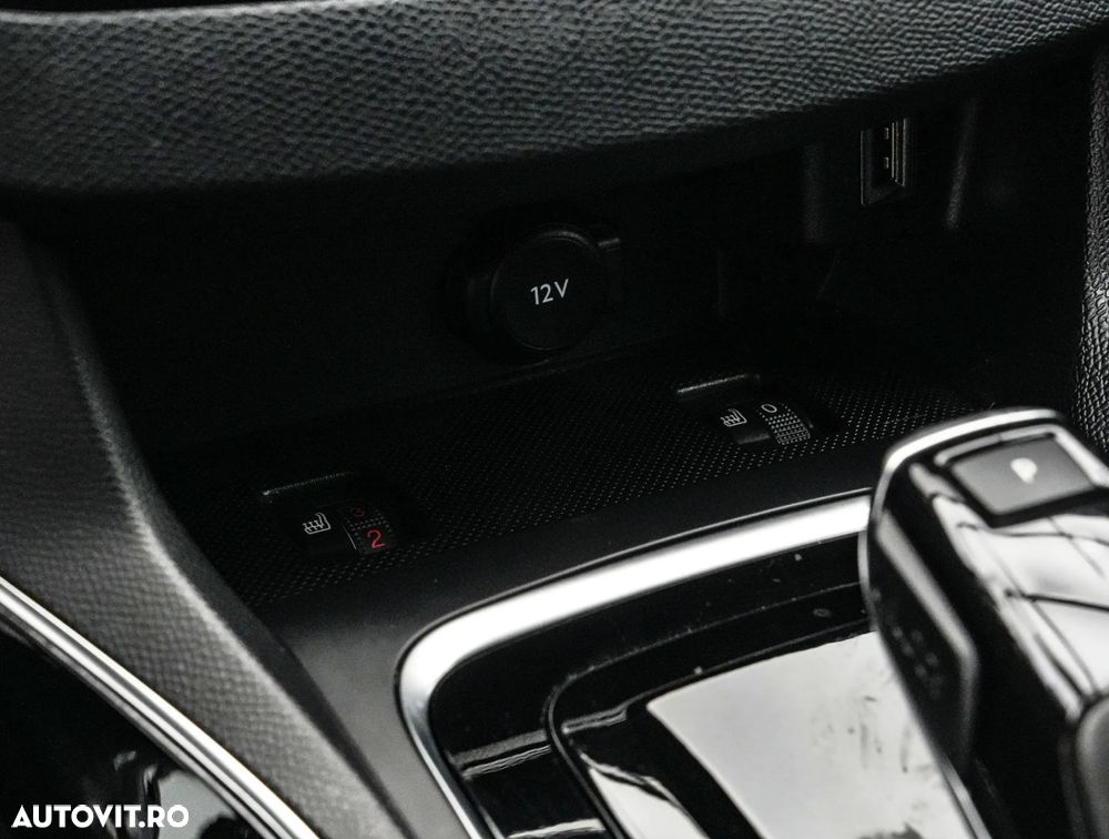 Peugeot 308 BlueHDi 130 EAT8 Black Edition - 19