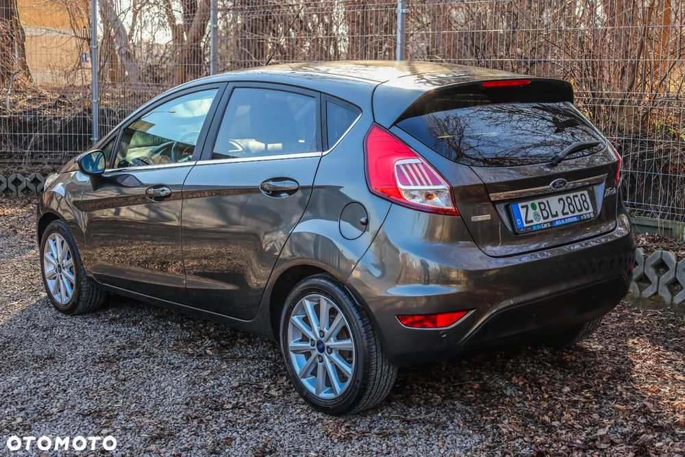 Ford Fiesta 1.0 EcoBoost STart-Stop Titanium - 36