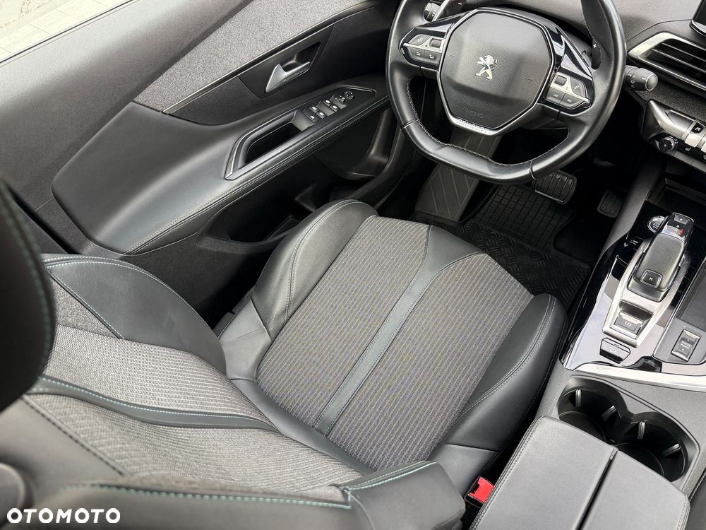 Peugeot 5008 BlueHDi 130 EAT8 Allure Pack - 21