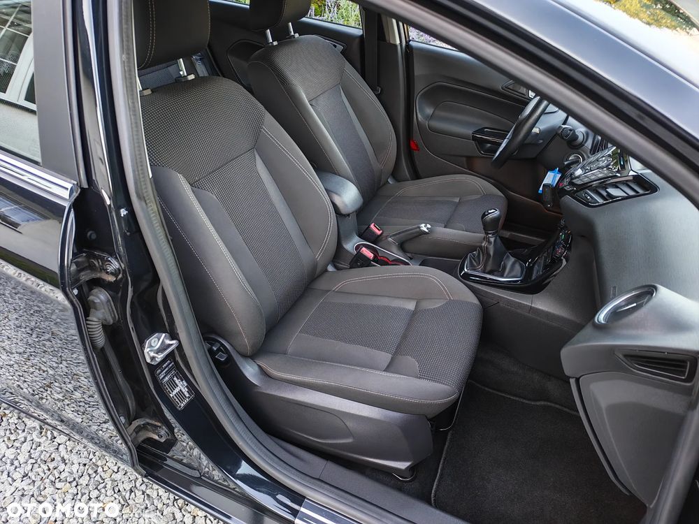 Ford Fiesta 1.0 EcoBoost Titanium - 12