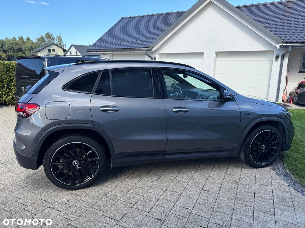 Mercedes-Benz GLA - 5