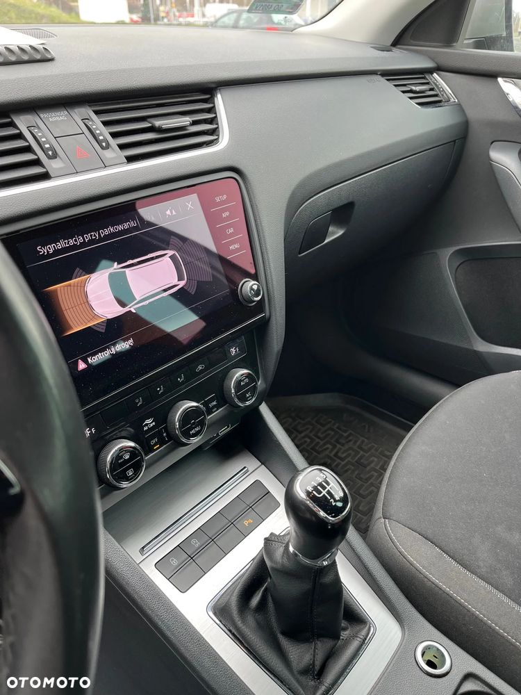 Skoda Octavia 1.5 TSI ACT Ambition - 5