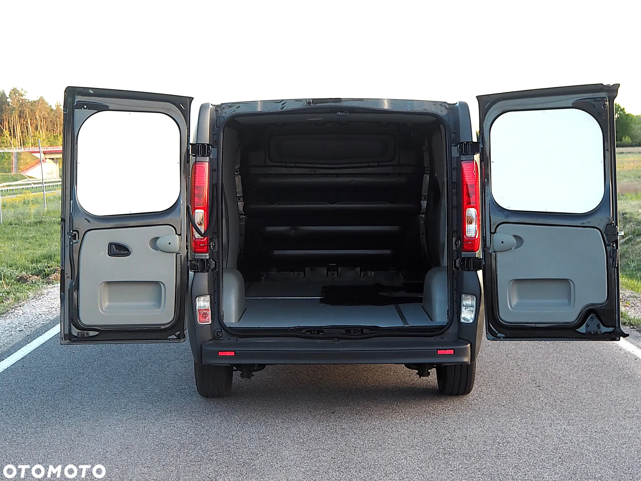 Opel Vivaro - 6