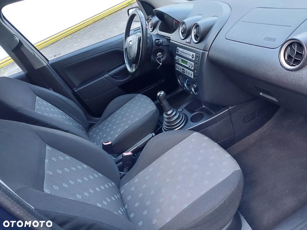 Ford Fiesta 1.3 - 19