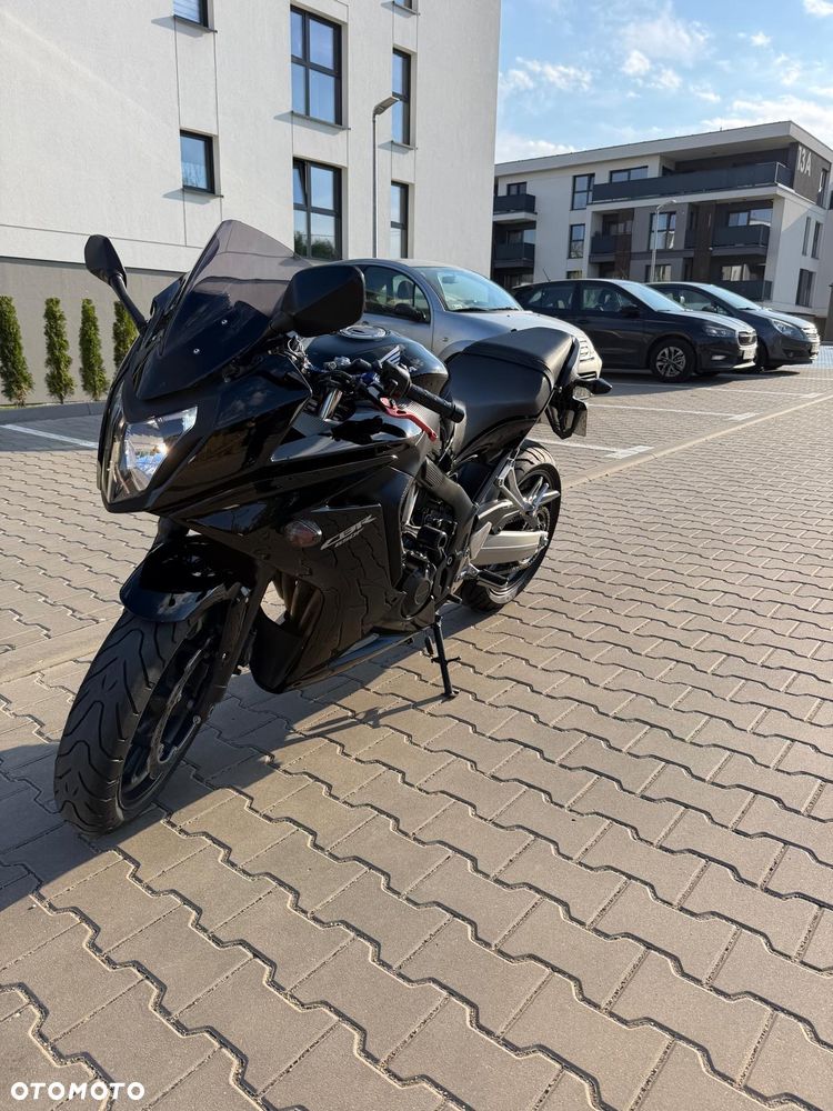 Honda CBR - 6