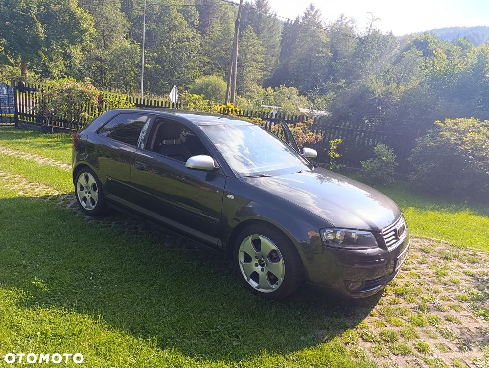 Audi A3 3-drzwiowe 2.0 TDI Attraction - 2