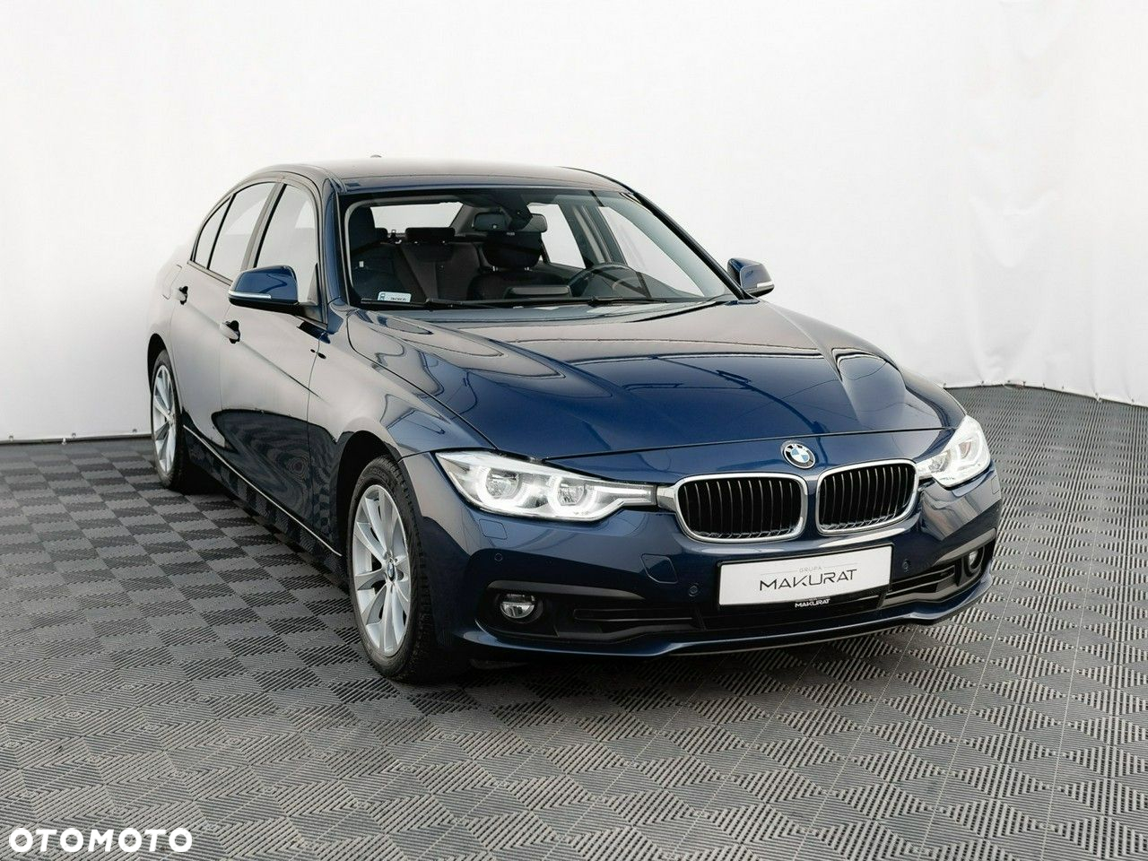 BMW Seria 3 330i xDrive Advantage - 4