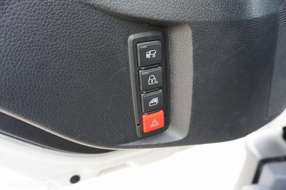 MAN TGL 12.250 4x2 BL CHŁODNIA THERMO KING NAVI * 125 000 KM * - 23
