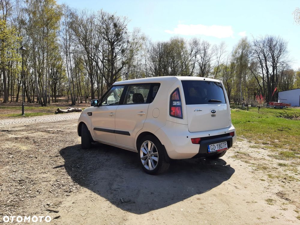 Kia Soul 1.6 CRDI L - 9