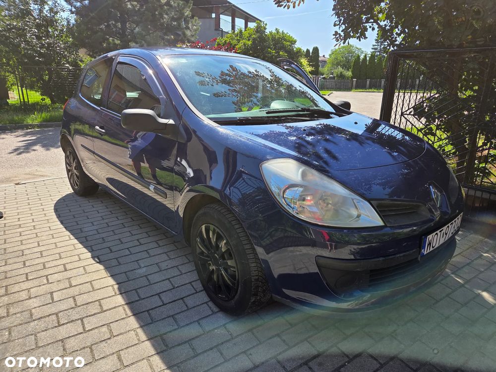 Renault Clio 1.4 16V Authentique - 14