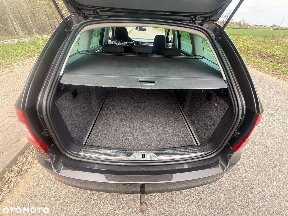 Skoda Superb 1.6 TDI GreenLine - 23