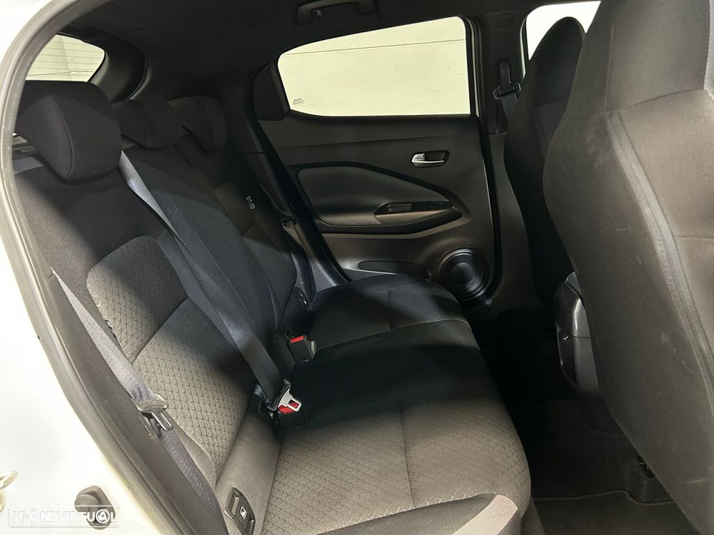 Nissan Juke 1.0 DIG-T N-Connecta - 19