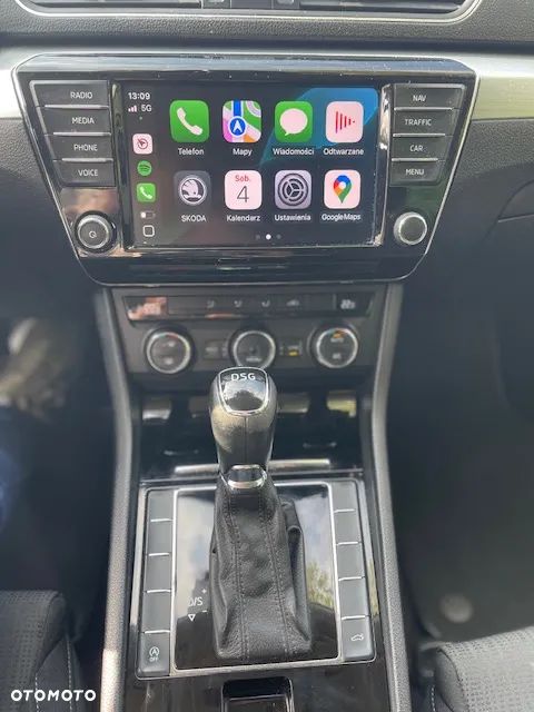 Skoda Superb Combi 2.0 TDI DSG Ambition - 15