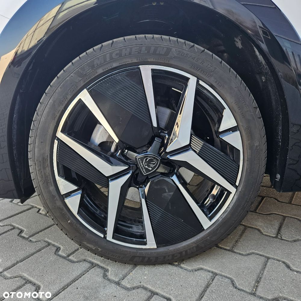 Peugeot 208 1.2 PureTech GT S&S - 26
