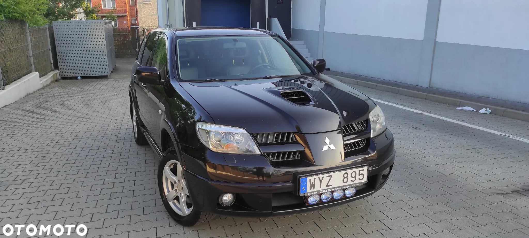 Mitsubishi Outlander 2.0 Turbo 4WD - 9