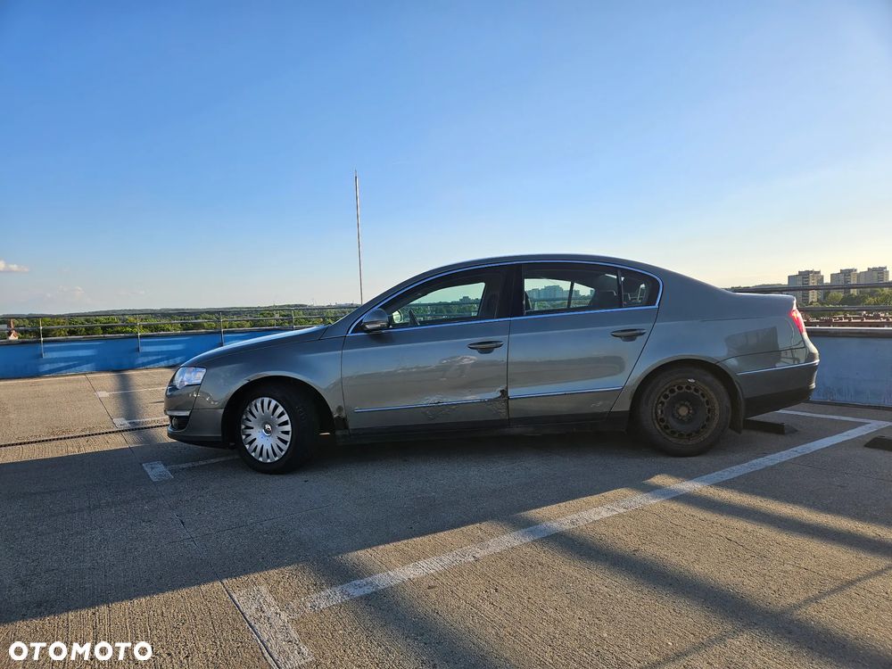 Volkswagen Passat 1.9 TDI Comfortline - 3