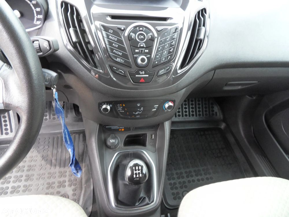 Ford Tourneo Connect 1.5 EcoBlue Start-Stop Titanium - 18